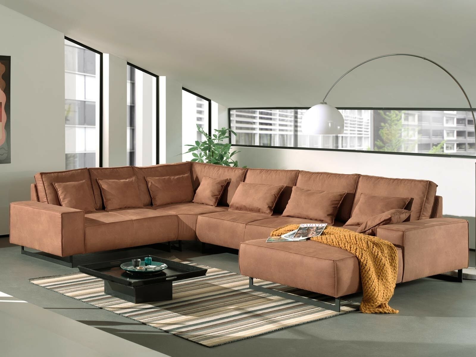 Canapé panoramique NATHAN méridienne droite tissu “Zaria” brun clair