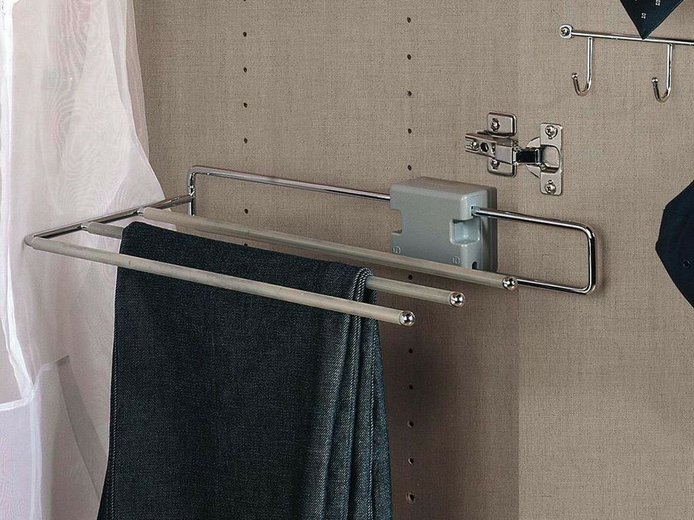 Porte-pantalons BETA gris métal
