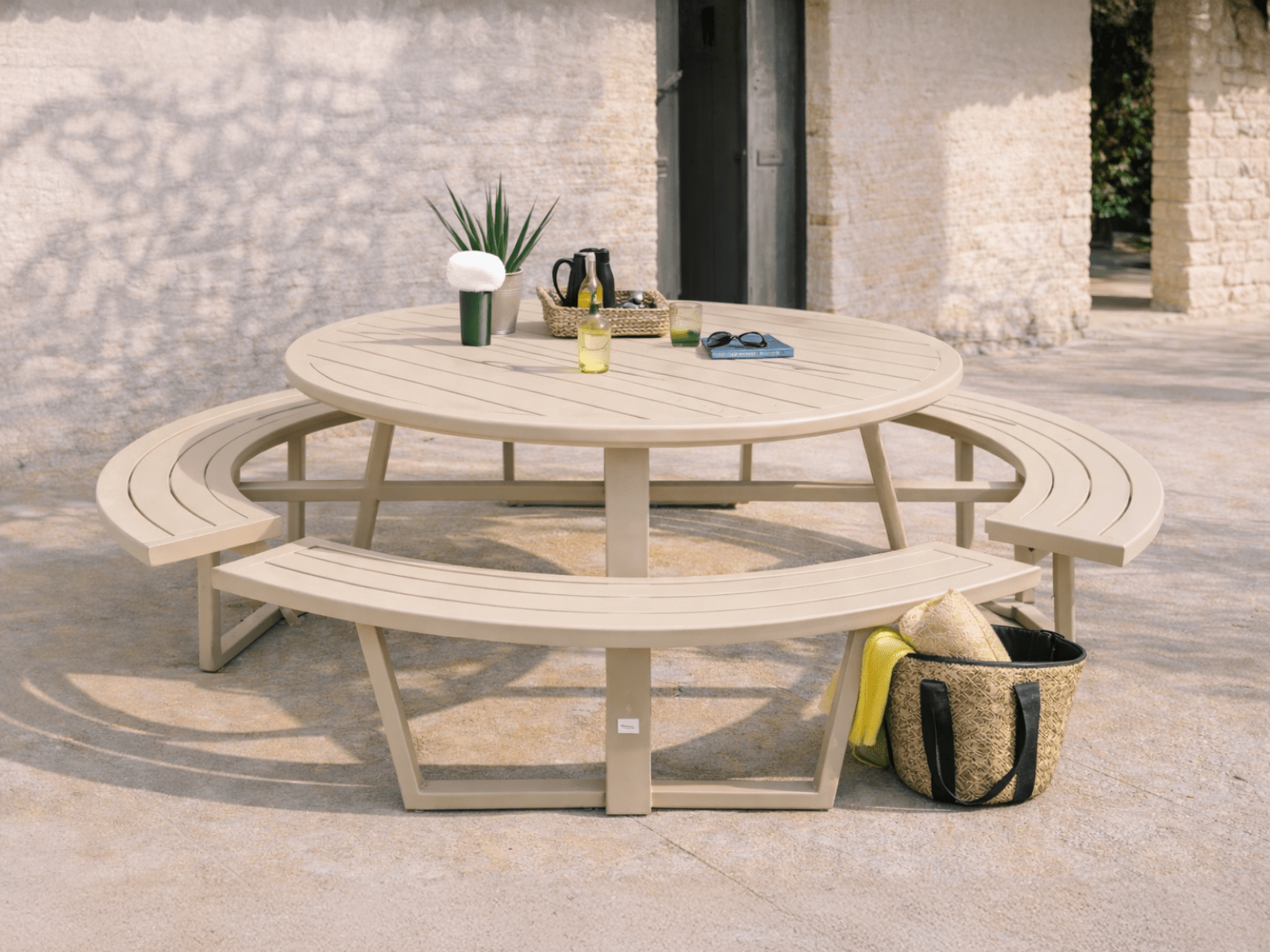 Table pique-nique ronde PERUGIA 8 personnes aluminium cachemire